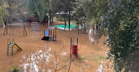 El Ayuntamiento de Valdelacalzada previene a sus vecinos por la crecida del río