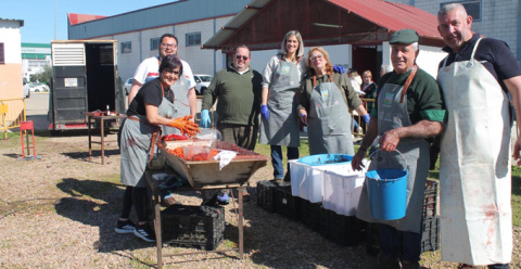 La II Matanza Didáctica de Montijo congregó a un gran número de vecinos