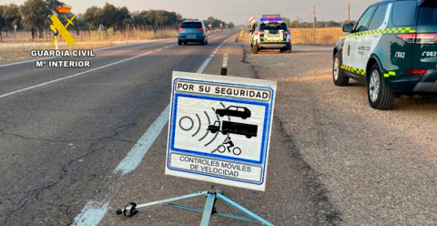 La Guardia Civil investiga a un conductor por circular a 186 kms/h en un tramo de 90, duplicando la tasa de alcohol