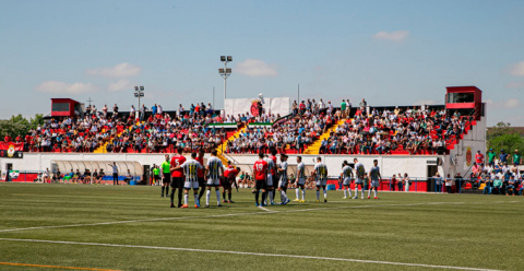 El Ayuntamiento anuncia la modificación del suelo que permitirá construir la nueva grada de la UD Montijo
