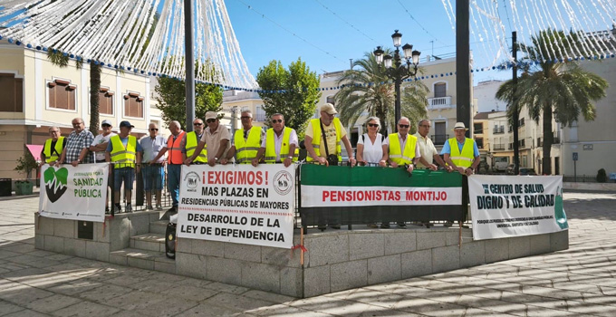 La Plataforma de Pensionistas de Montijo se prepara para viajar a Madrid en defensa de los servicios públicos
