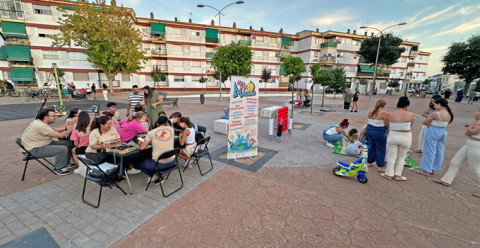 Mozzanca anima a los montijanos a disfrutar de los juegos de mesa