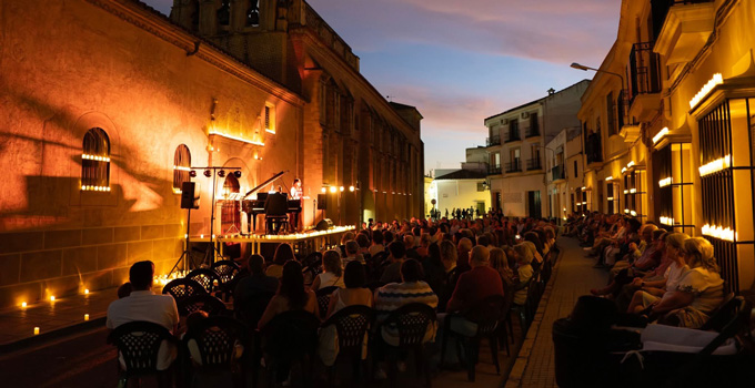 Un quinteto de Anam Camerata ofrecerá un concierto en Montijo a la luz de las velas