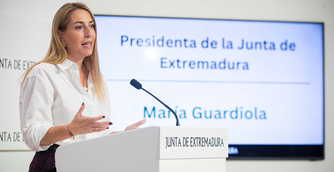 María Guardiola anuncia elecciones autonómicas en Extremadura para el 21 de diciembre de 2025