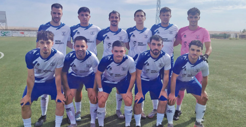 Imagen del equipo senior, tras su victoria 0 a 6 ante el CP Amanecer &ldquo;B&rdquo;