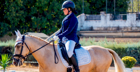 Daniela Pajuelo, de Guadiana, campeona de Extremadura de Doma Clásica